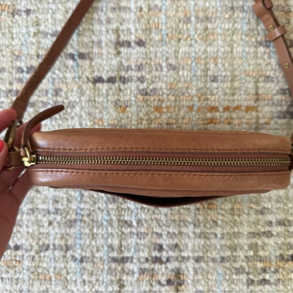 Madewell Brown Leather Crossbody Bag - Picture 2 of 6